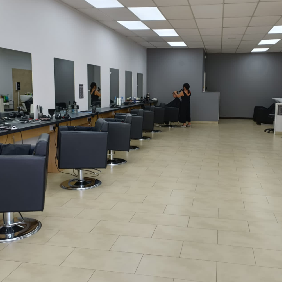 Chineham Cutting Bar Cutting-Bar-Chineham-Interior