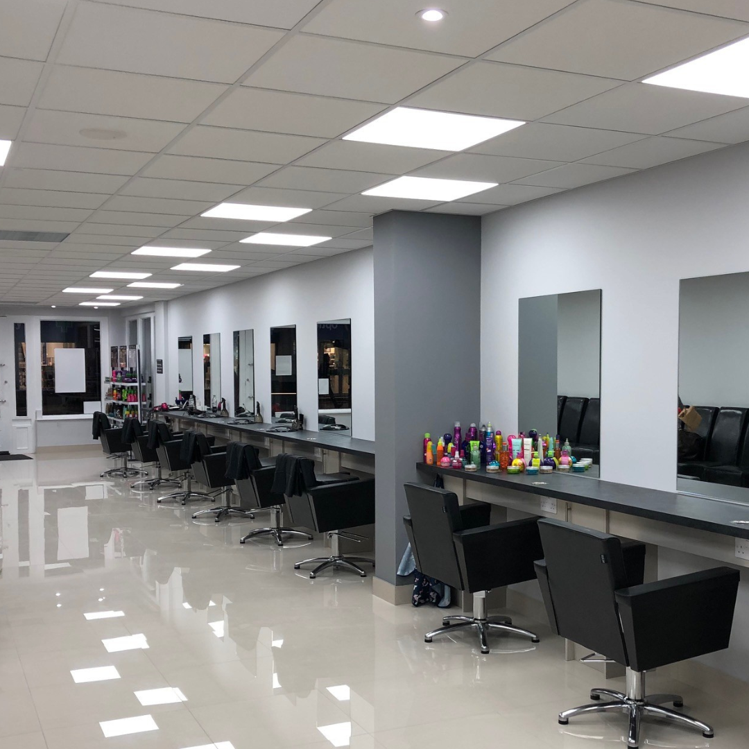 Newbury-Cutting-Bar-Interior